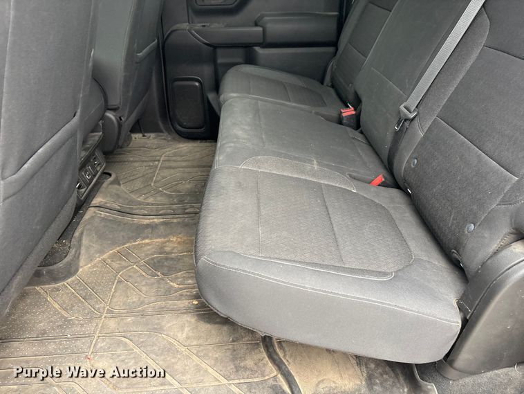 image for item FG2822 2021 Chevrolet Silverado 1500 Crew Cab pickup truck