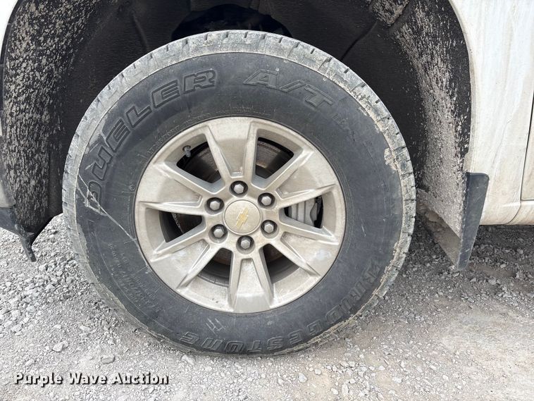 image for item FG2822 2021 Chevrolet Silverado 1500 Crew Cab pickup truck