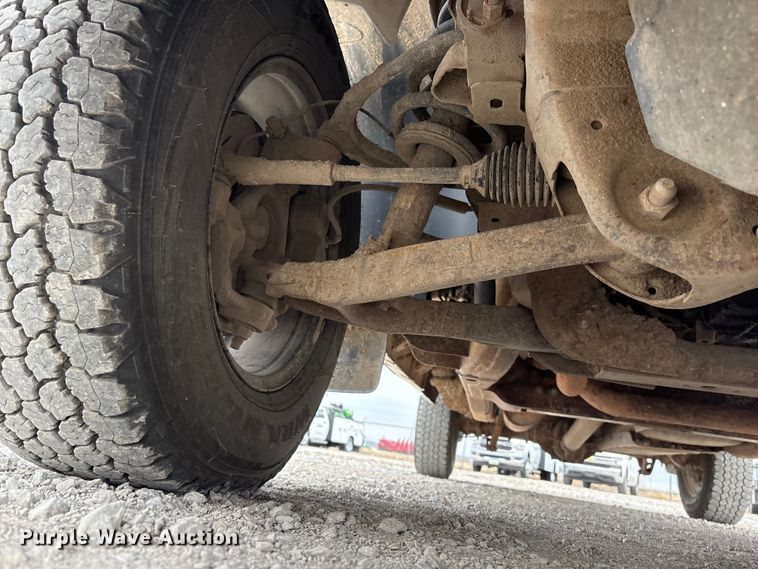 image for item FG2823 2013 Chevrolet Silverado 1500 pickup truck