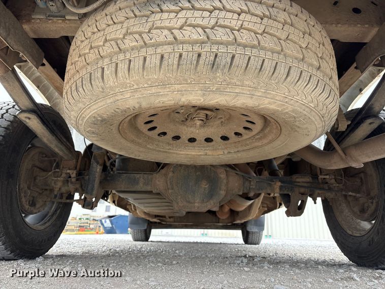 image for item FG2823 2013 Chevrolet Silverado 1500 pickup truck