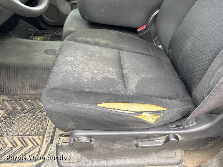 image for item FG2823 2013 Chevrolet Silverado 1500 pickup truck