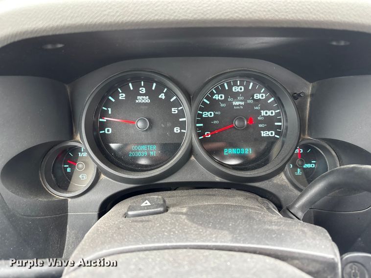 image for item FG2823 2013 Chevrolet Silverado 1500 pickup truck