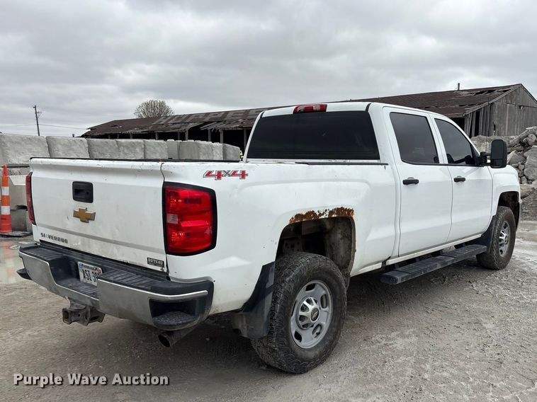 image for item FG2826 2016 Chevrolet Silverado 2500HD Crew Cab pickup truck