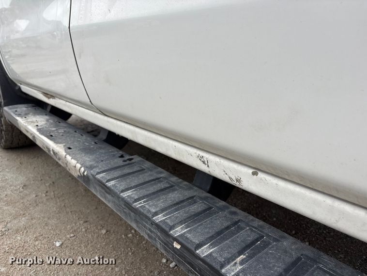 image for item FG2826 2016 Chevrolet Silverado 2500HD Crew Cab pickup truck