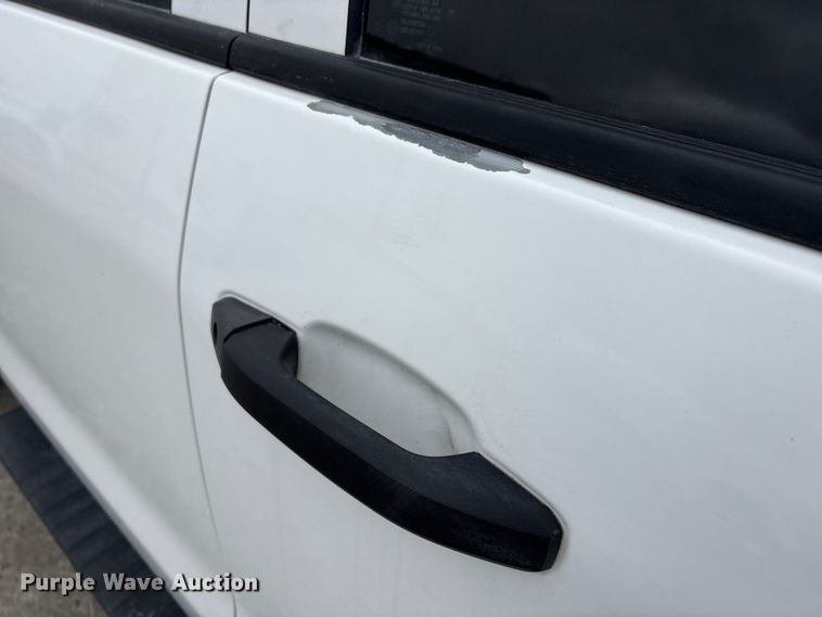 image for item FG2826 2016 Chevrolet Silverado 2500HD Crew Cab pickup truck