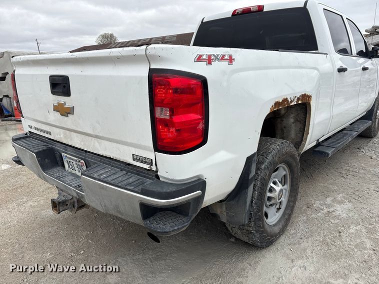 image for item FG2826 2016 Chevrolet Silverado 2500HD Crew Cab pickup truck