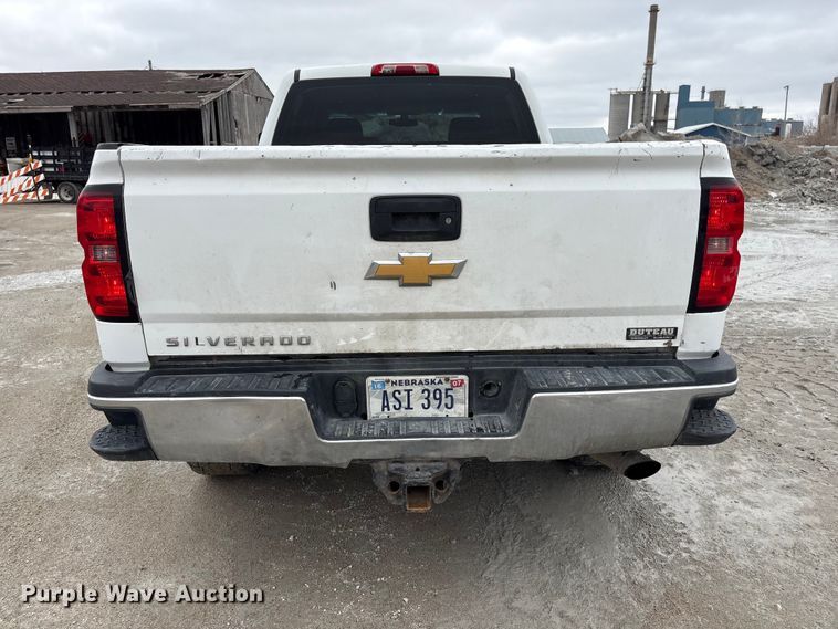 image for item FG2826 2016 Chevrolet Silverado 2500HD Crew Cab pickup truck