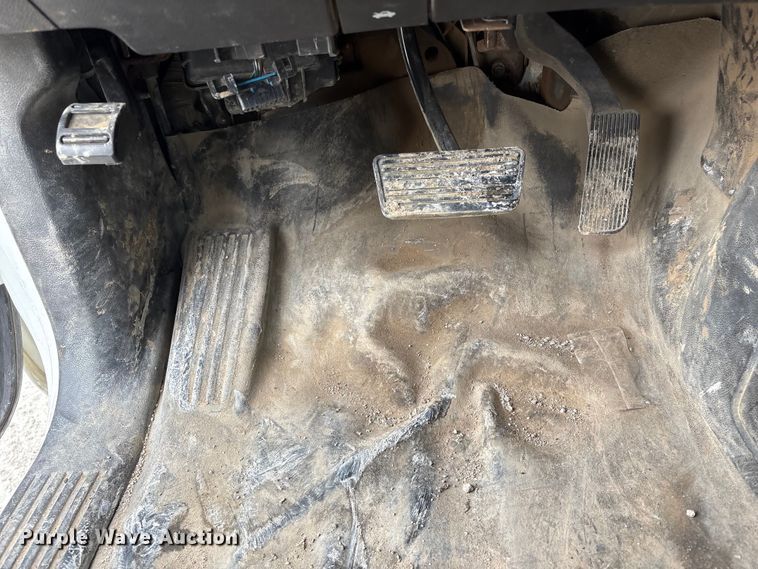 image for item FG2826 2016 Chevrolet Silverado 2500HD Crew Cab pickup truck