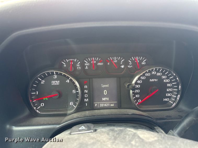 image for item FG2826 2016 Chevrolet Silverado 2500HD Crew Cab pickup truck