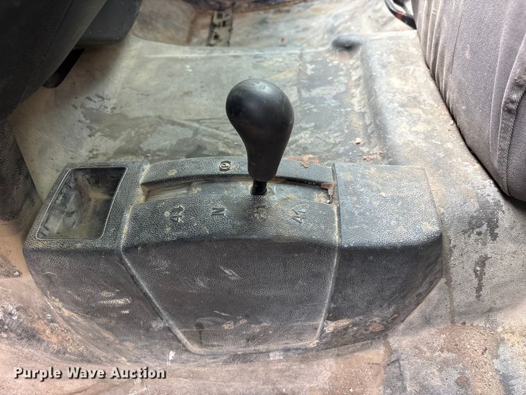 image for item FG2826 2016 Chevrolet Silverado 2500HD Crew Cab pickup truck