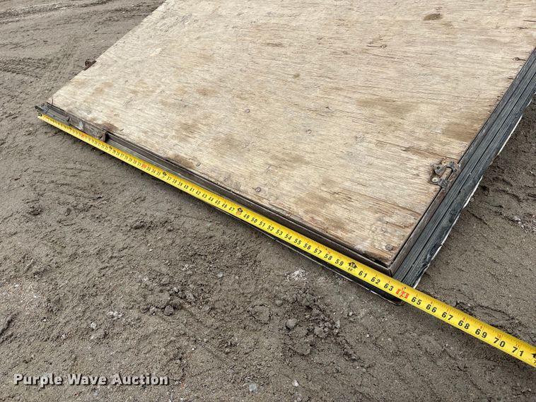 image for item FG2827 2014 Carry-On enclosed cargo trailer