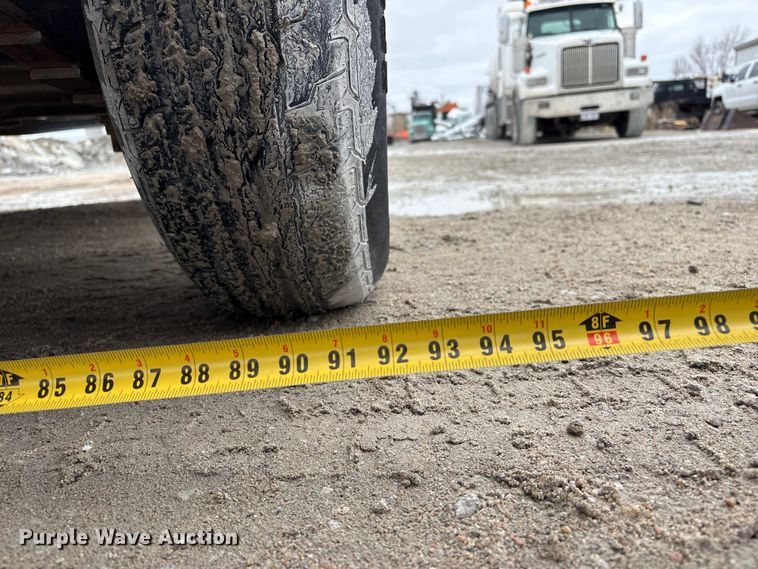 image for item FG2827 2014 Carry-On enclosed cargo trailer