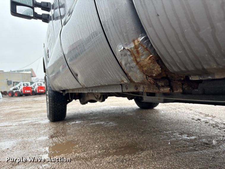 image for item FG2840 2011 Ford F250 Super Duty Ext. Cab pickup truck