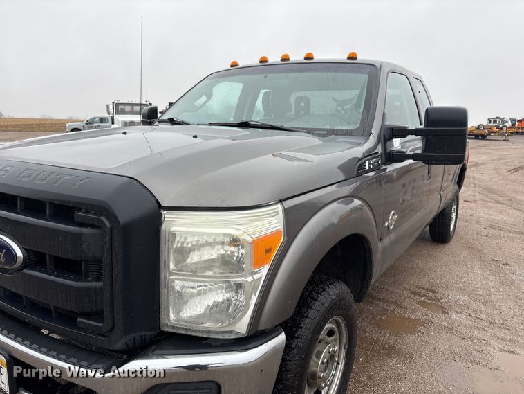 image for item FG2840 2011 Ford F250 Super Duty Ext. Cab pickup truck