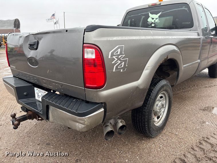 image for item FG2840 2011 Ford F250 Super Duty Ext. Cab pickup truck