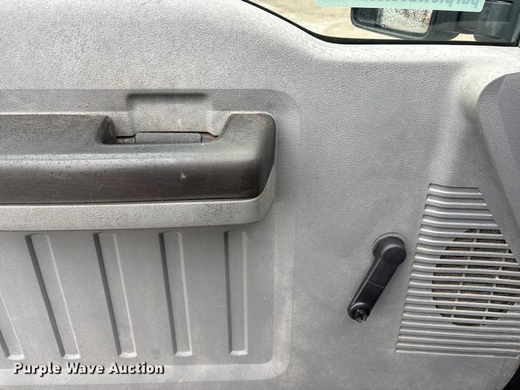 image for item FG2840 2011 Ford F250 Super Duty Ext. Cab pickup truck