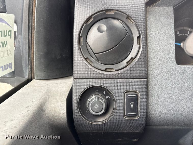 image for item FG2840 2011 Ford F250 Super Duty Ext. Cab pickup truck