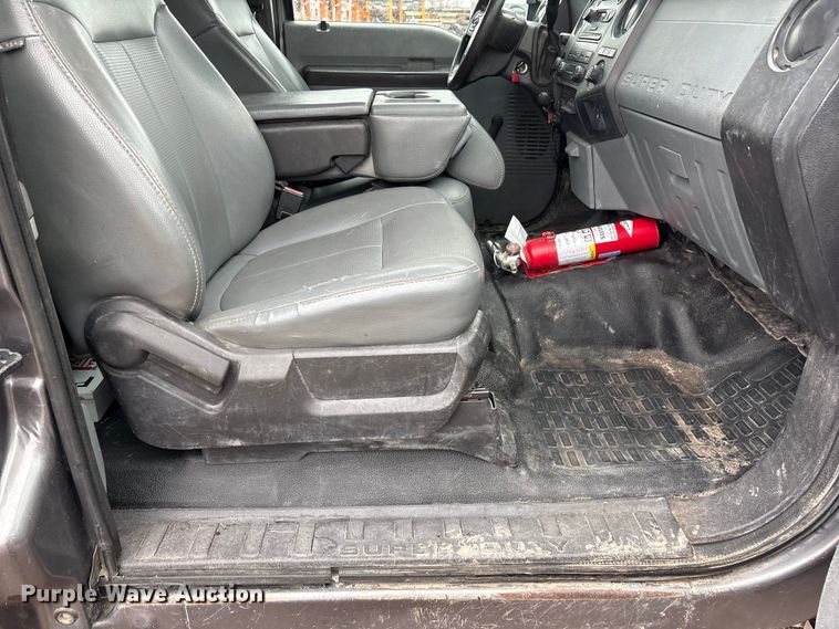 image for item FG2840 2011 Ford F250 Super Duty Ext. Cab pickup truck