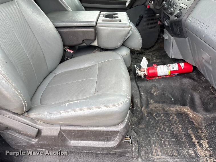 image for item FG2840 2011 Ford F250 Super Duty Ext. Cab pickup truck