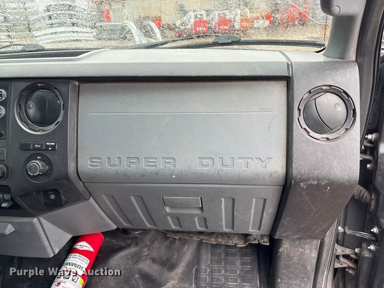 image for item FG2840 2011 Ford F250 Super Duty Ext. Cab pickup truck