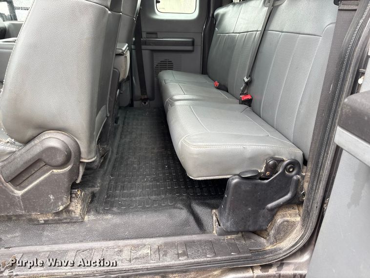 image for item FG2840 2011 Ford F250 Super Duty Ext. Cab pickup truck