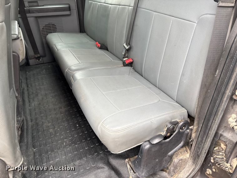 image for item FG2840 2011 Ford F250 Super Duty Ext. Cab pickup truck