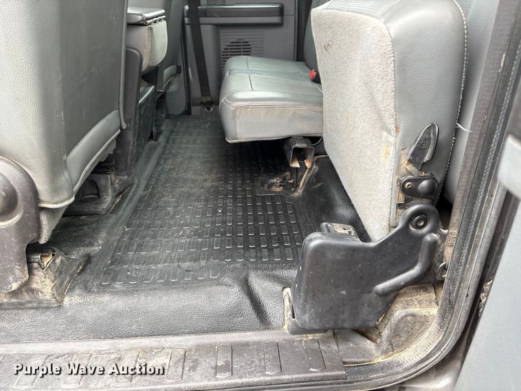 image for item FG2840 2011 Ford F250 Super Duty Ext. Cab pickup truck