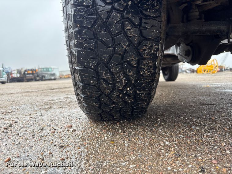 image for item FG2840 2011 Ford F250 Super Duty Ext. Cab pickup truck