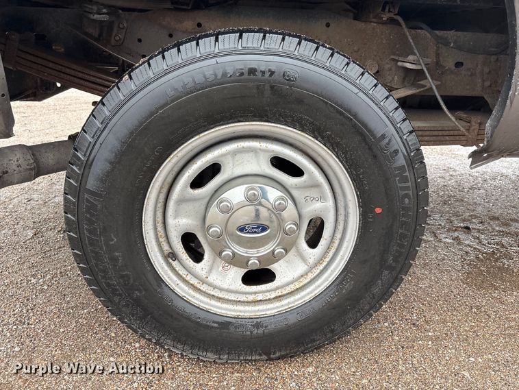 image for item FG2840 2011 Ford F250 Super Duty Ext. Cab pickup truck