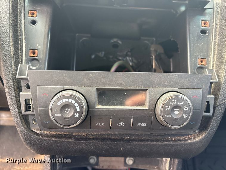 image for item FG2842 2006 Cadillac DTS 