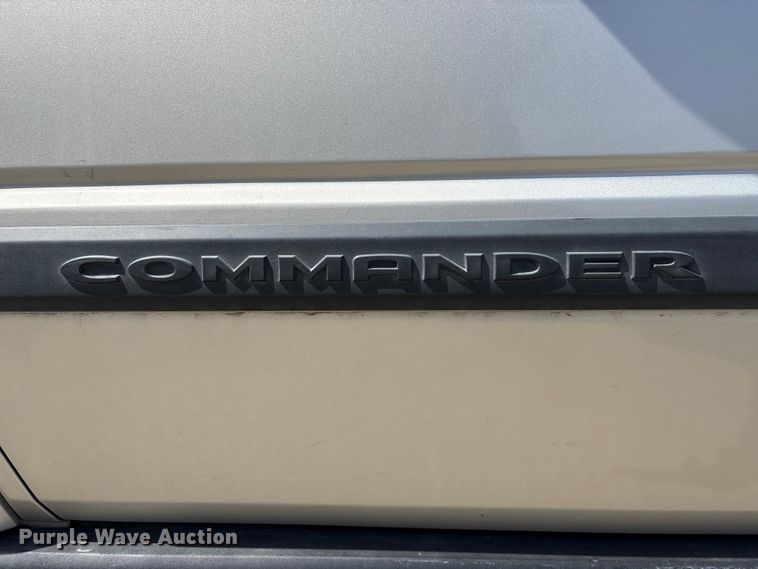 image for item FG2843 2006 Jeep Commander SUV