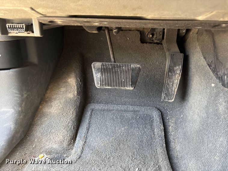 image for item FG2843 2006 Jeep Commander SUV