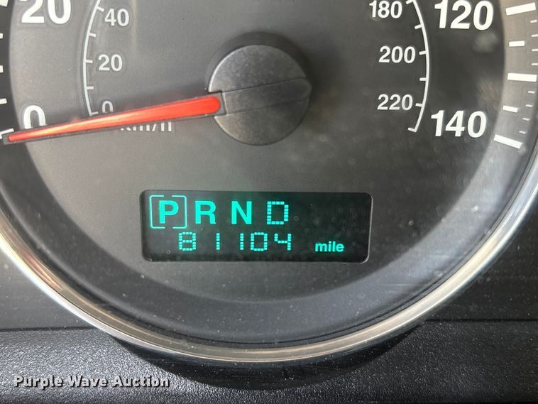 image for item FG2843 2006 Jeep Commander SUV