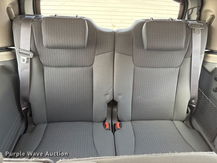 image for item FG2843 2006 Jeep Commander SUV