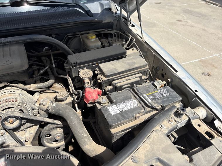 image for item FG2843 2006 Jeep Commander SUV