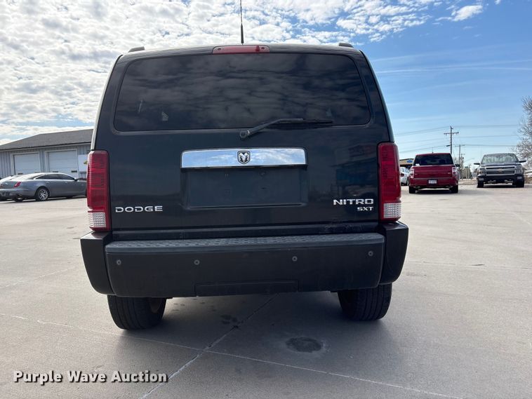 image for item FG2844 2011 Dodge Nitro SUV