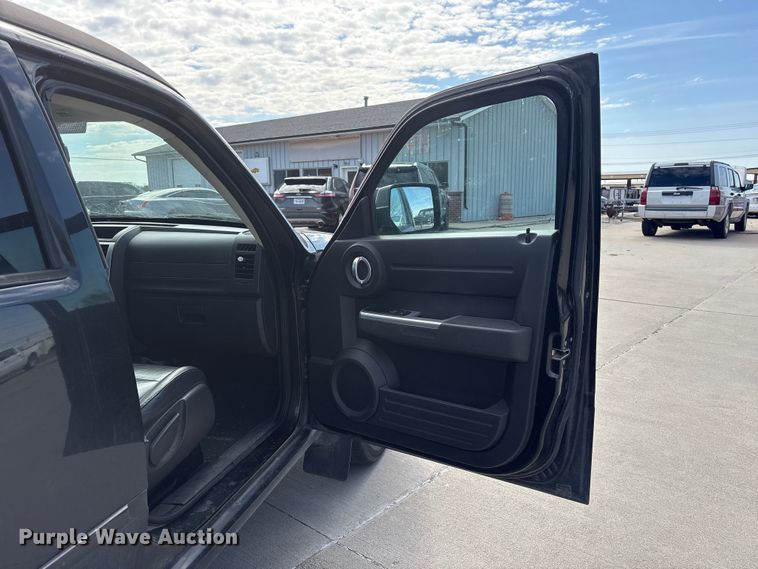 image for item FG2844 2011 Dodge Nitro SUV