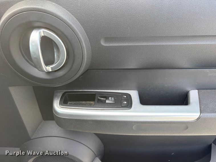 image for item FG2844 2011 Dodge Nitro SUV