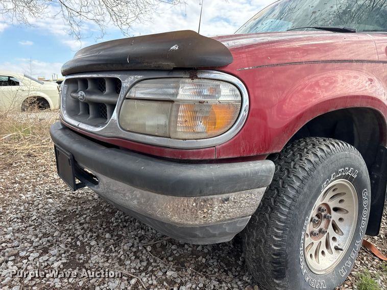 image for item FG2849 1998 Ford Explorer SUV