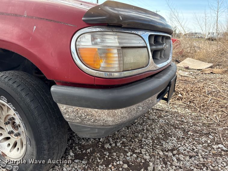 image for item FG2849 1998 Ford Explorer SUV