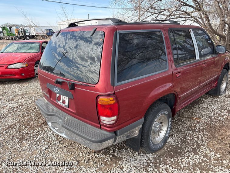 image for item FG2849 1998 Ford Explorer SUV