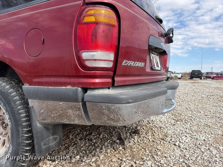 image for item FG2849 1998 Ford Explorer SUV