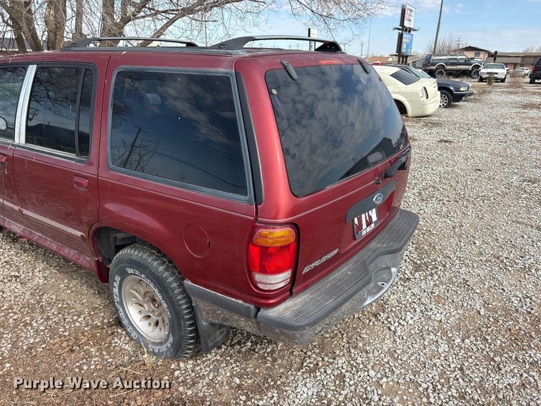 image for item FG2849 1998 Ford Explorer SUV