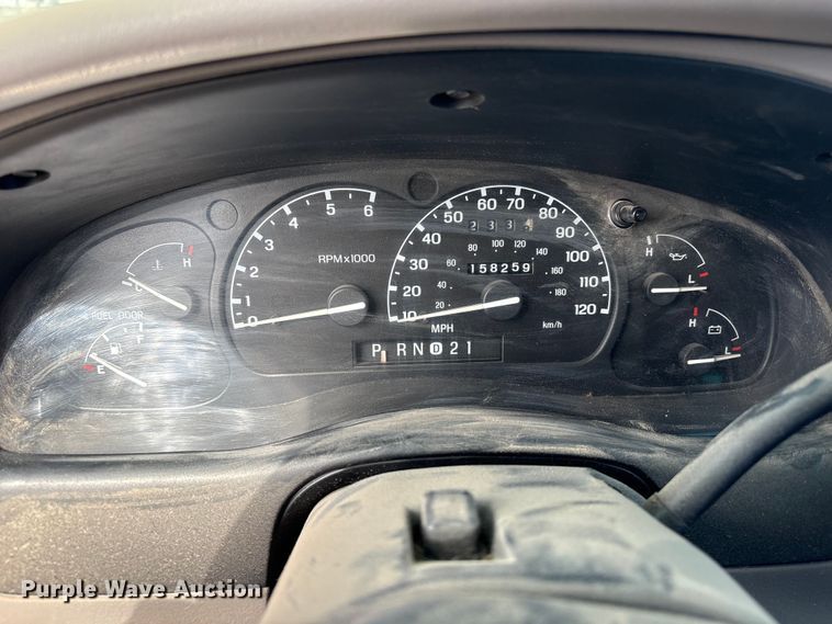 image for item FG2849 1998 Ford Explorer SUV