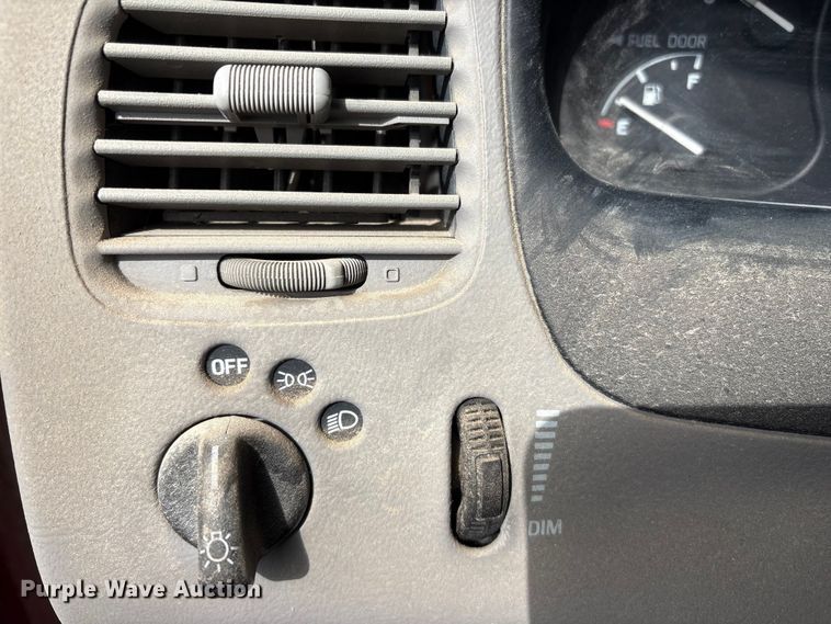 image for item FG2849 1998 Ford Explorer SUV