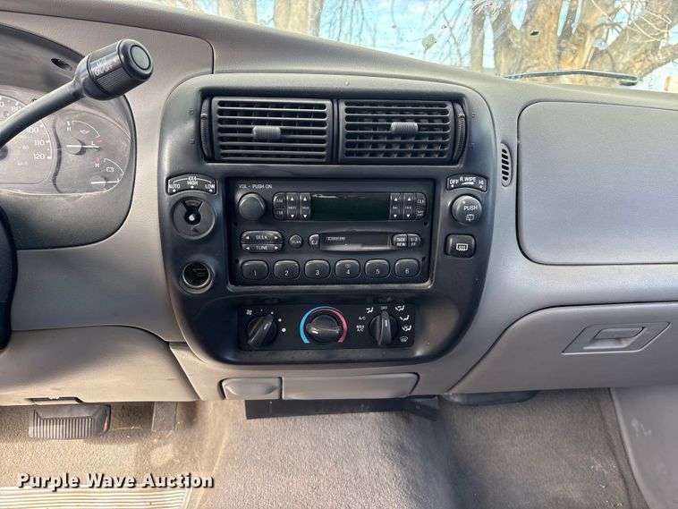 image for item FG2849 1998 Ford Explorer SUV