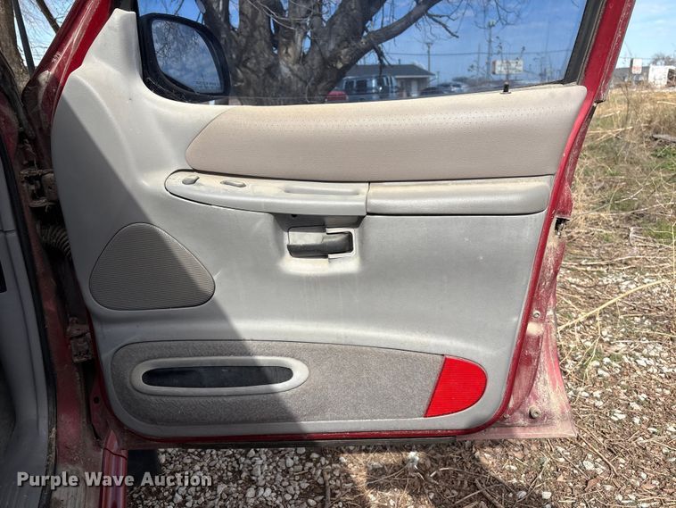 image for item FG2849 1998 Ford Explorer SUV