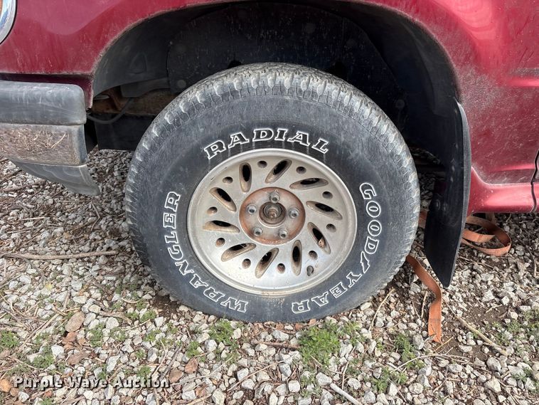 image for item FG2849 1998 Ford Explorer SUV