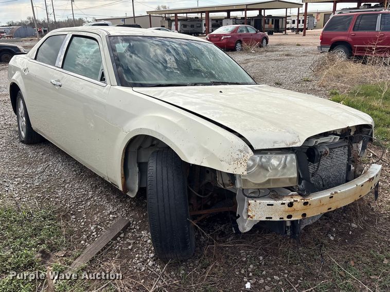 image for item FG2850 2010 Chrysler 300 