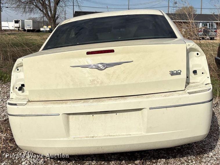 image for item FG2850 2010 Chrysler 300 
